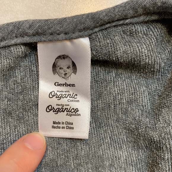 3 baby bibs - Picture 5 of 6